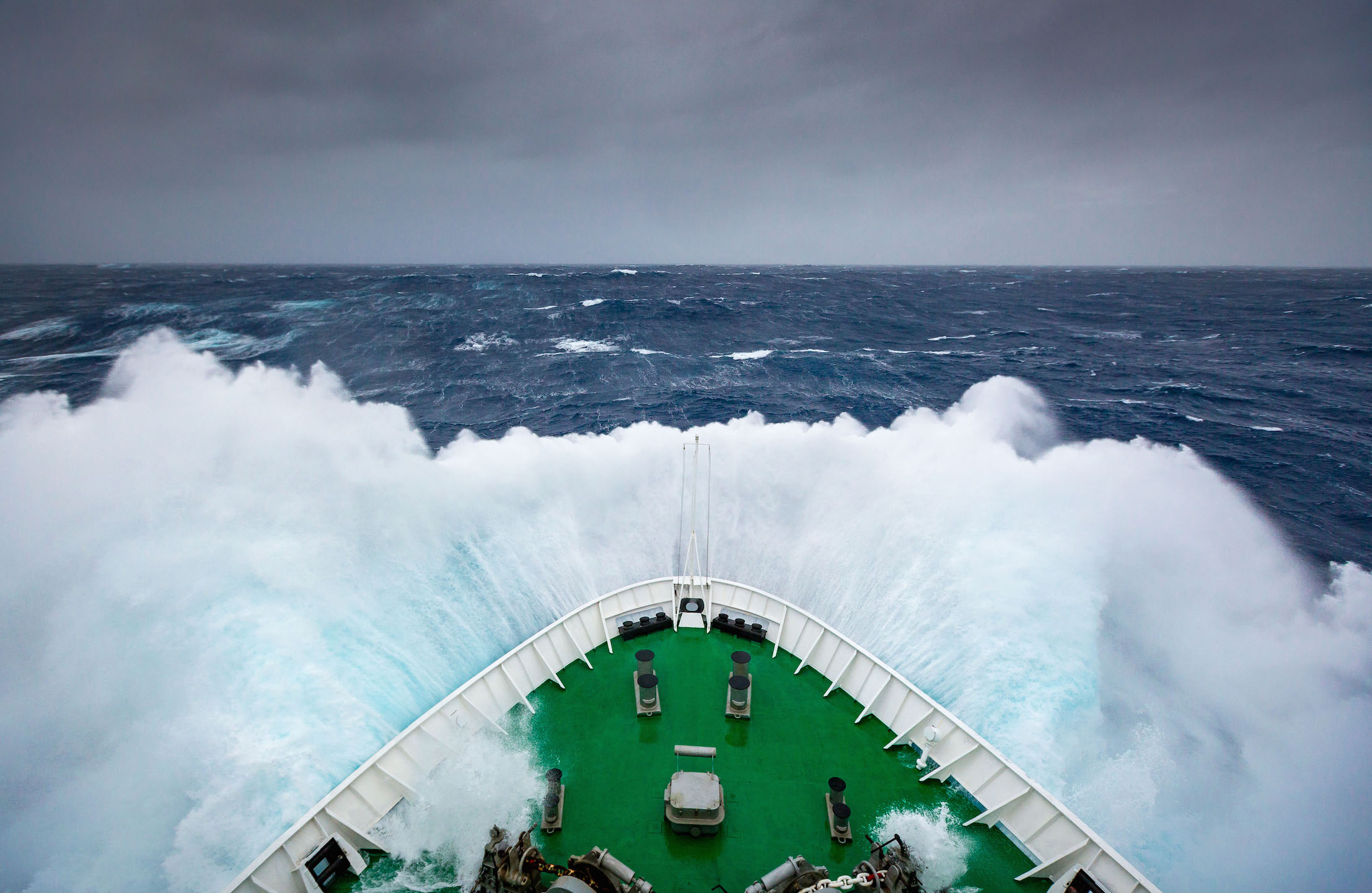 drake passage cruise waves